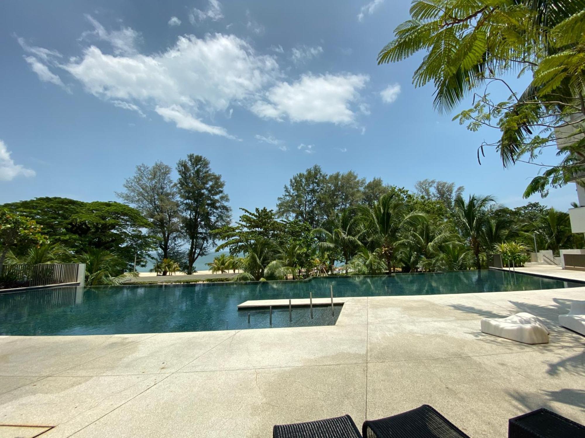 By The Sea Cozy Beachfront Home 253 Batu Feringgi Exterior foto