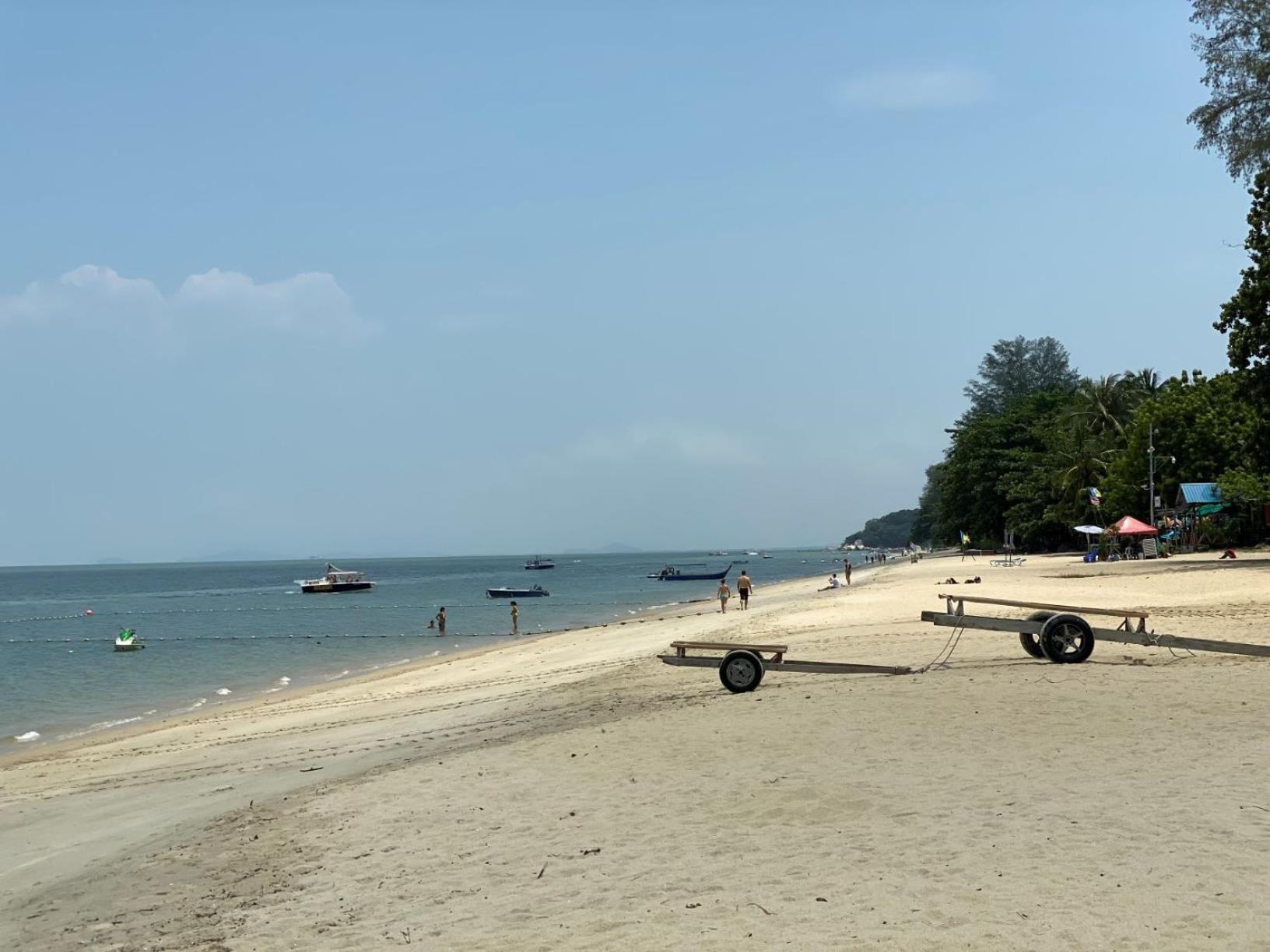 By The Sea Cozy Beachfront Home 253 Batu Feringgi Exterior foto